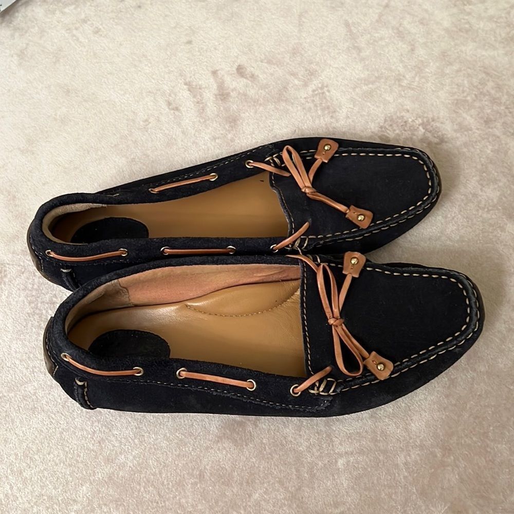 Clark’s Artisan Sz 9 Navy Suede Leather Rubber Sole Loafers EUC - Picture 3 of 9
